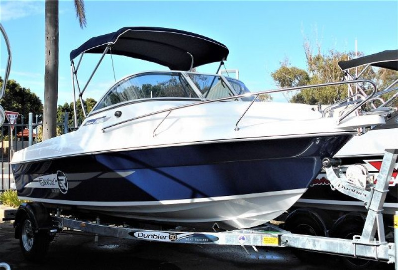 Pelican Marine and RV 520 Runabout