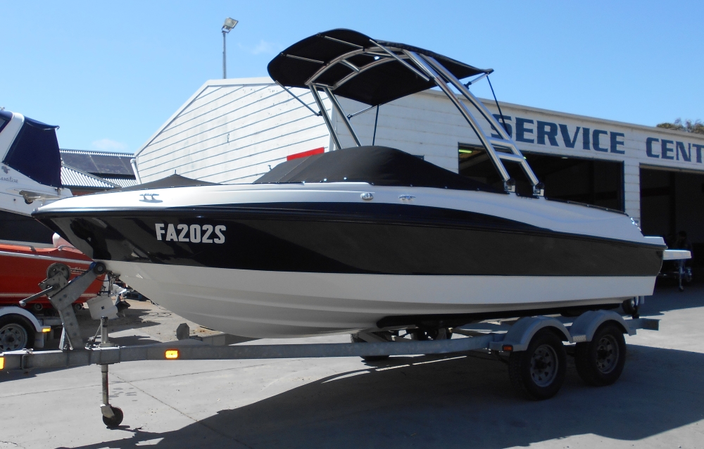 195 BOWRIDER